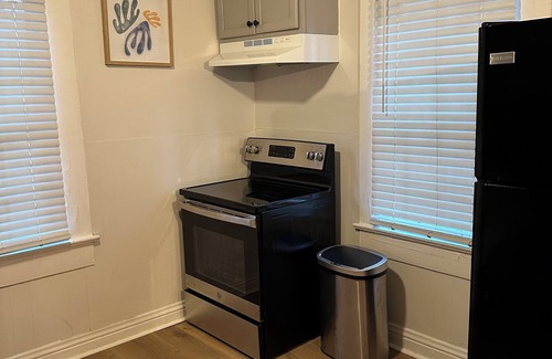 Montgomery Cabaña | Welcoming 3-bedroom cottage in Montgomery near Baptist, Huntingdon College