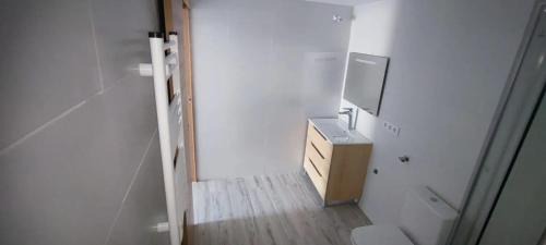 Igualada Apartamento | Welcoming Apartment in Igualada - 65.2 m² - 8 people