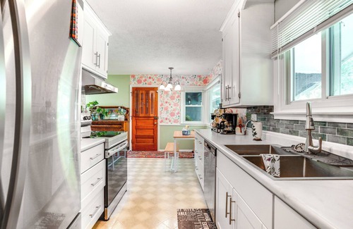 Cottage Grove Casa | Welcoming Cottage Grove Home w/ Yard