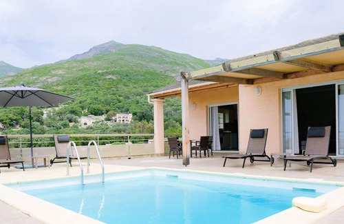 Farinole Villa | Acogedoras villas con piscina cerca de Saint-Florent en Cap Corse