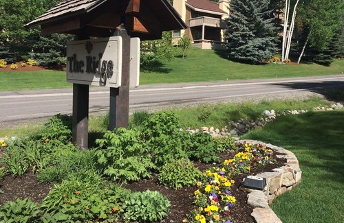 Elkhorn Village Condominio | Bien equipada, familiar, Elkhorn Ridge Condominium