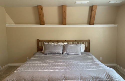 Miller Creek Casa | Well appointed residence with 3 bedrooms, 2.5 bath