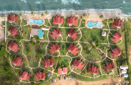 Hopkins Complejo | Well-Appointed Room w/ Private Balcony & Caribbean Sea Views