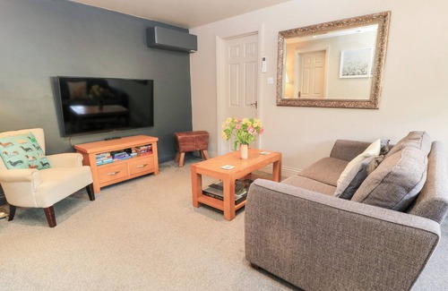 Crudwell Cabaña | Well Cottage