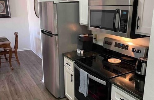 Oshkosh Apartamento | Well Equipped 2BD/2BA Residence Near Downtown