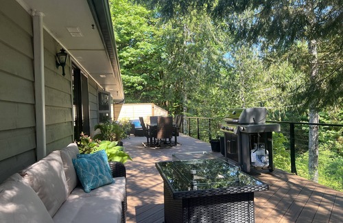 Port Angeles Casa | Well-furnished Hiker's Retreat, Centrally located for visiting the ONP; Sleeps 8