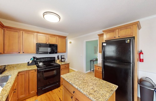 Mills River Casa | Well-located home in town with sunrise views, deck & great backyard