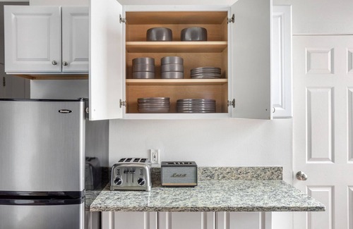 South Boston Apartamento | Well-located South Boston 1BR on East Broadway, by Blueground