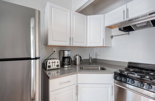 Prudential - St. Botolph Apartamento | Well-Situated South End Studio w/ W/D near T Stops