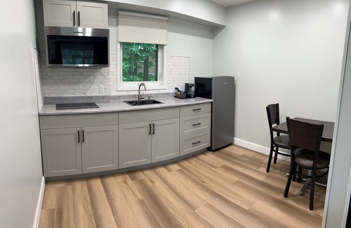 Bracebridge Hotel | Wellington Inn