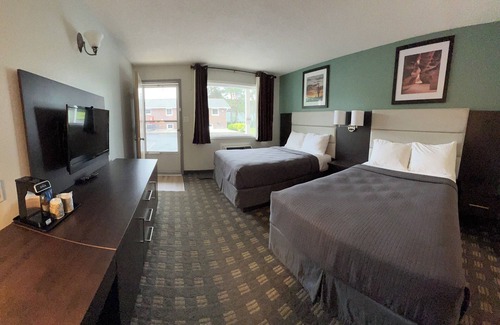 Bracebridge Hotel | Wellington Inn