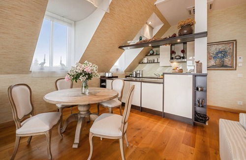 Rankwitz Apartamento | Wellness Apartment mit Pool, Sauna, Fitness und Wasserblick