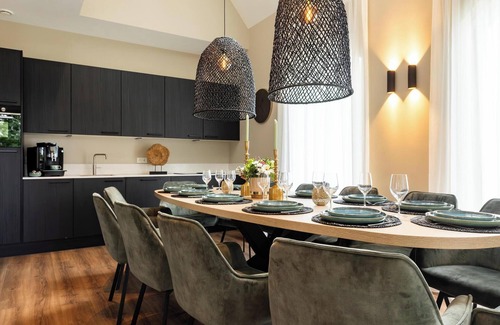 Wekerom Casa | Wellness, space and luxury under one roof – for 10 bon vivants.
