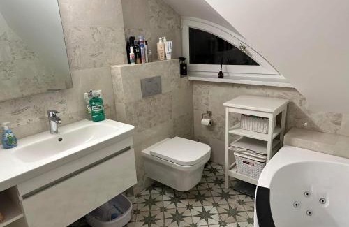 Dranske Casa | Wellnessresidence- Altes Kapitänshaus