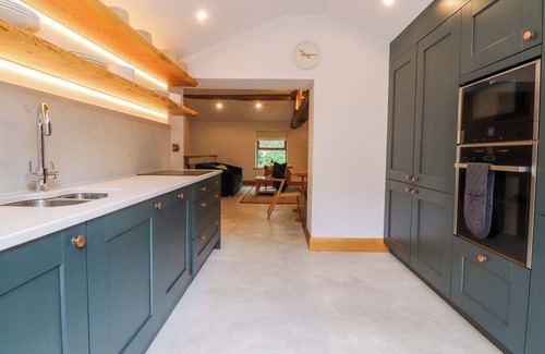 Airton Cabaña | WELLY BOB COTTAGE, pet friendly, luxury holiday cottage in Airton