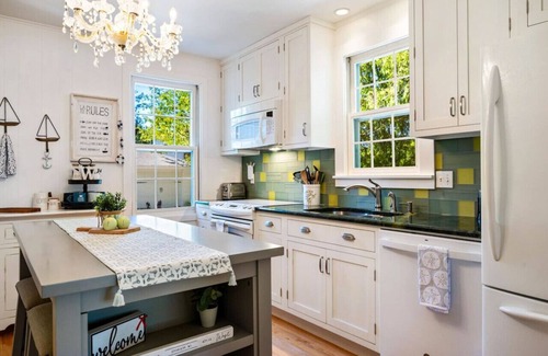 Ephraim Casa | Wes's Landing- Walk to Downtown Ephraim