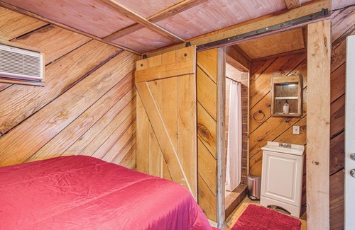 Sontag Cabina | Wesson Cabin w/ Private Beach, Fishing & Hiking!