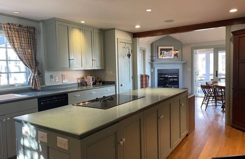 West Chop Casa | West Chop Sandy Beach, Water Front, 6 BR, Great Views!