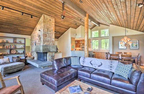 West Glacier Casa | ¡NUEVO! Casa moderna con vistas al monte en la entrada del glaciar NP