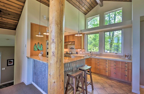 West Glacier Casa | ¡NUEVO! Casa moderna con vistas al monte en la entrada del glaciar NP