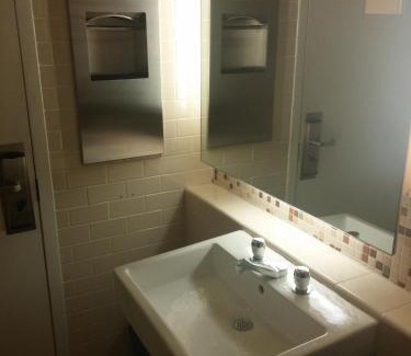 Lincoln Square Hostal | West Side YMCA