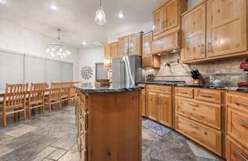 Buffalo Springs Casa | West Texas Lakeside Escape