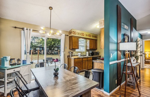 Wichita Casa | West Wichita Duplex: KingBed, PoolTable & HotTub Duplex in