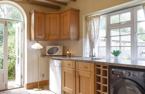 Scawton Cabaña | West Wing - UK43894