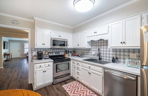 Decatur Casa | Westbury Mews-Cozy Townhome-3beds- 2full baths-sleeps6