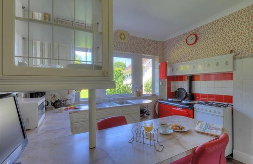 Seaton Casa | WESTDALE EDGE, family friendly, with a garden in Seaton, Devon