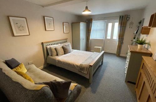Brecon Casa | Westend Holiday Let 2 Brecon