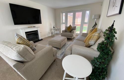 Milton Keynes Casa | Westergate - 4 Bed Luxury Home with free parking