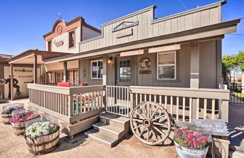 Desert Hills Casa | Western-Style Phoenix Home 15 Mi to Lake Pleasant