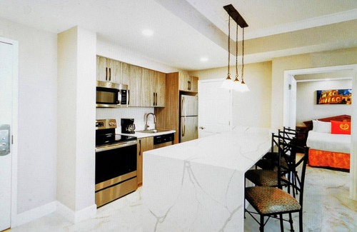 Florida Center Apartamento | Westgate Palace Hotel 2Bedroom Suite Sleeps 6, Full Kitchen&Laundry&Free Parking