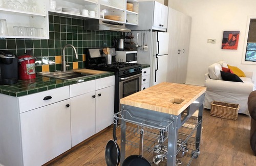 Thousand Oaks Casa | Westlake Village Cottage con Encanto Country Guest en el entorno privado del país