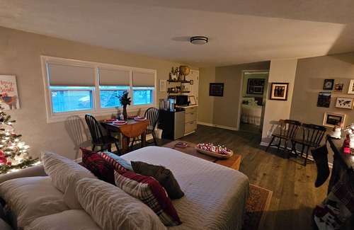 Weston Casa | Weston Wanderlust Bed and Breakfast