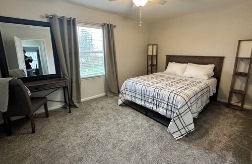 St. Matthews Condominio | Westport Village Monthly - 2BR in St Matthews