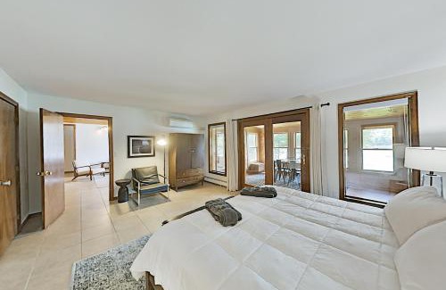 Wiscasset Casa | Westport Waterfront