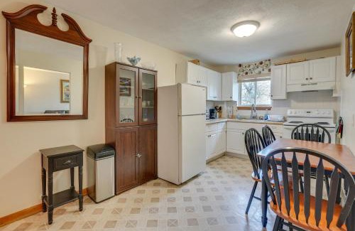 South Side Apartamento | WFH-Friendly Waltham Condo 1 Mi to Riverwalk Park