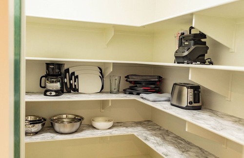 Sun City Casa | WH - NEW Spacious, Furnished 5 Bedroom Home in Menifee CA