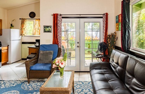 Kehena Beach Estates Cabaña | Whale House w / AC @ Kehena Beach, Hawái (frente al mar)