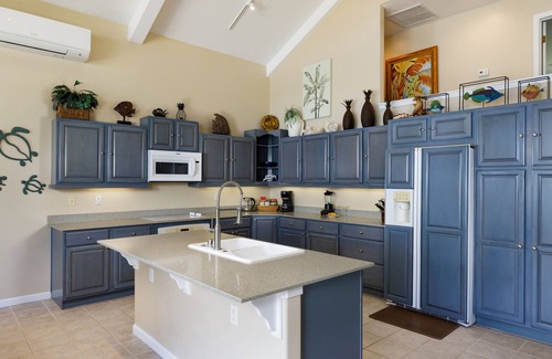 Puako Casa | Whale's Tail - Fall rates! Beachfront in Magical Puako! Steps to the ocean!