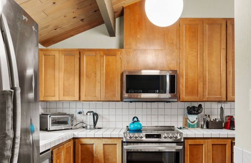 Eastside Santa Cruz Casa | Whaler's Walk Lagoon