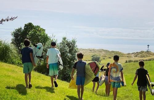 Whangamata Casa | Whanga Bar Surf Views - Whangamata Holiday Home