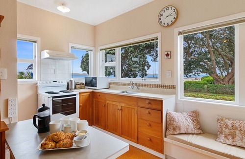 Thames Casa | Whare Nui on Rennie - Thames Holiday Home