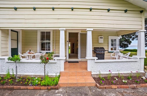 Thames Casa | Whare Nui on Rennie - Thames Holiday Home