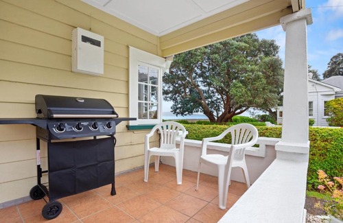 Thames Casa | Whare Nui on Rennie - Thames Holiday Home