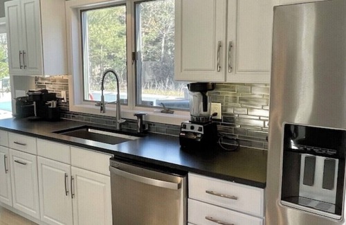 Westhampton Beach Casa | WHB Village - Rogers Beach! Heated Pool, Hot Tub! Sleeps 8-10