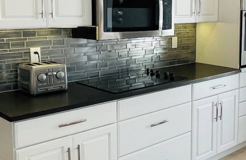 Westhampton Beach Casa | WHB Village - Rogers Beach! Heated Pool, Hot Tub! Sleeps 8-10