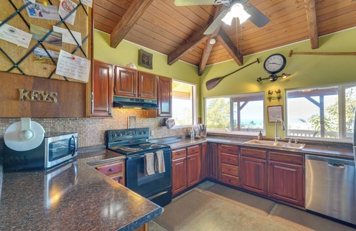 Kailua-Kona Cabaña | Wheelchair Accessible Kona Gem w/ Ocean Views!